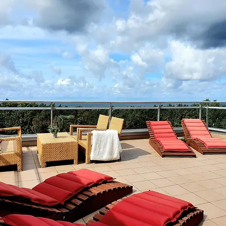 Z Prywatnym Tarasem Na Dachu I Widokiem Na Morze