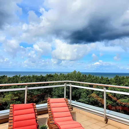 Z Prywatnym Tarasem Na Dachu I Widokiem Na Morze