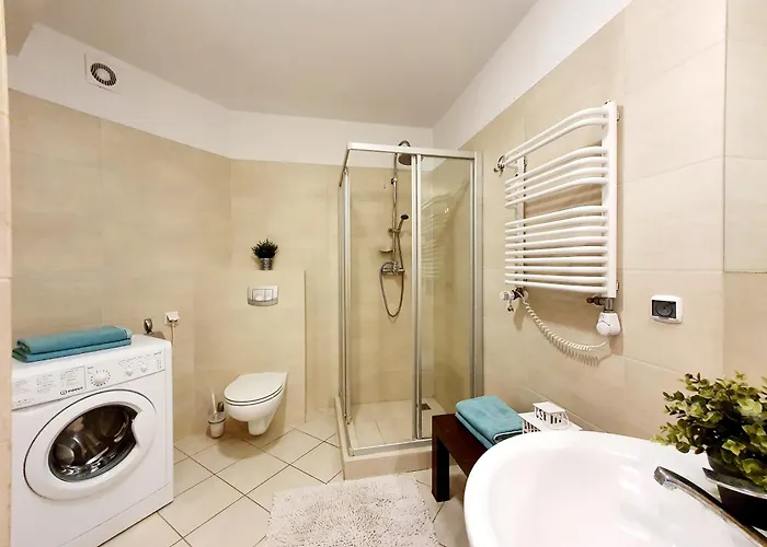 Z Prywatnym Tarasem Na Dachu I Widokiem Na Morze