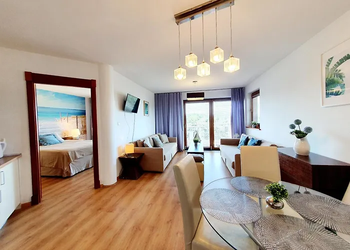 Z Prywatnym Tarasem Na Dachu I Widokiem Na Morze